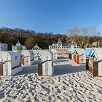 Seeschloss, App 01, Direkt An Der Strandpromenade, Toplage
